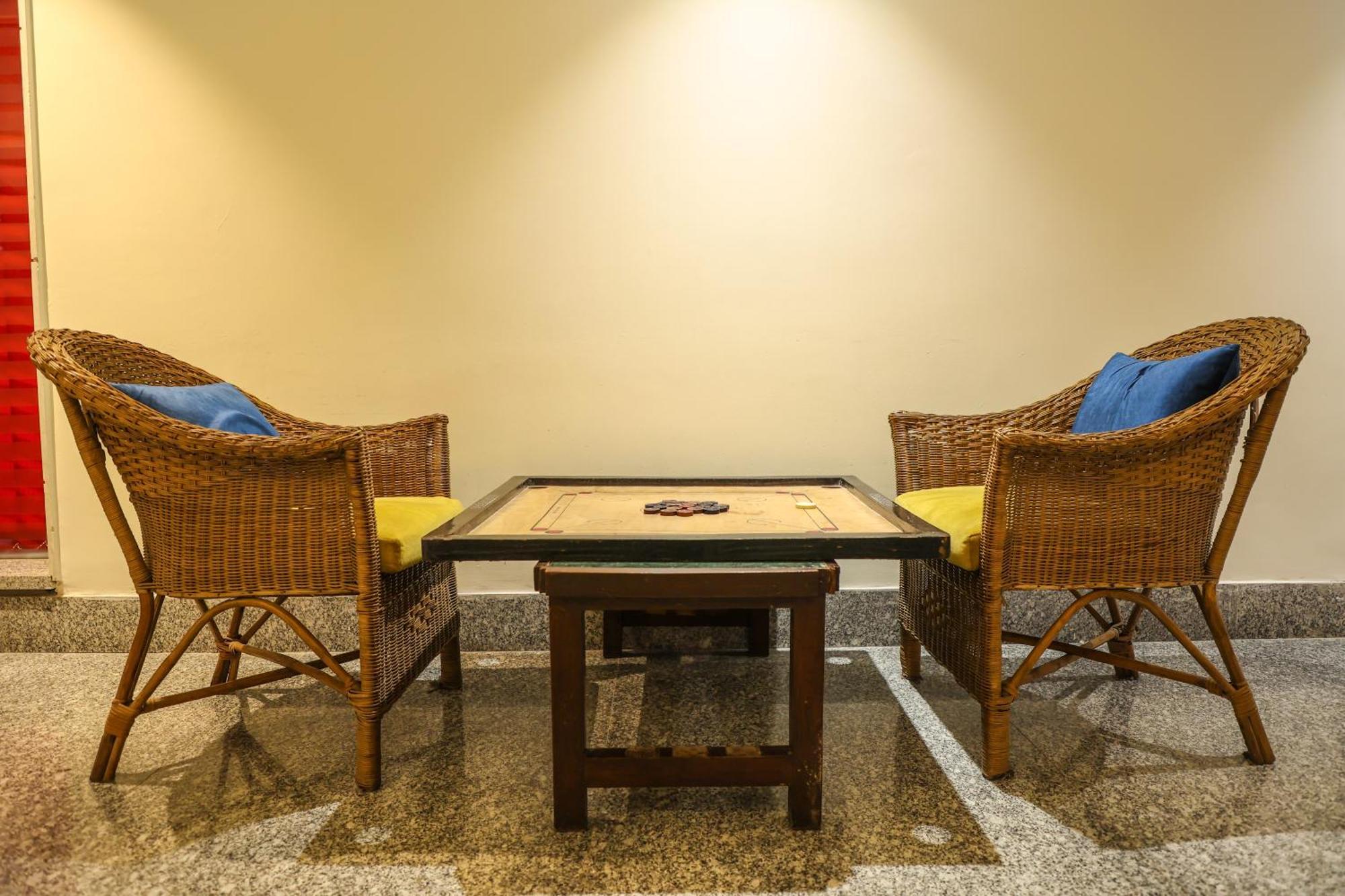 Ramada Plaza By Wyndham Lucknow Hotel Exterior foto