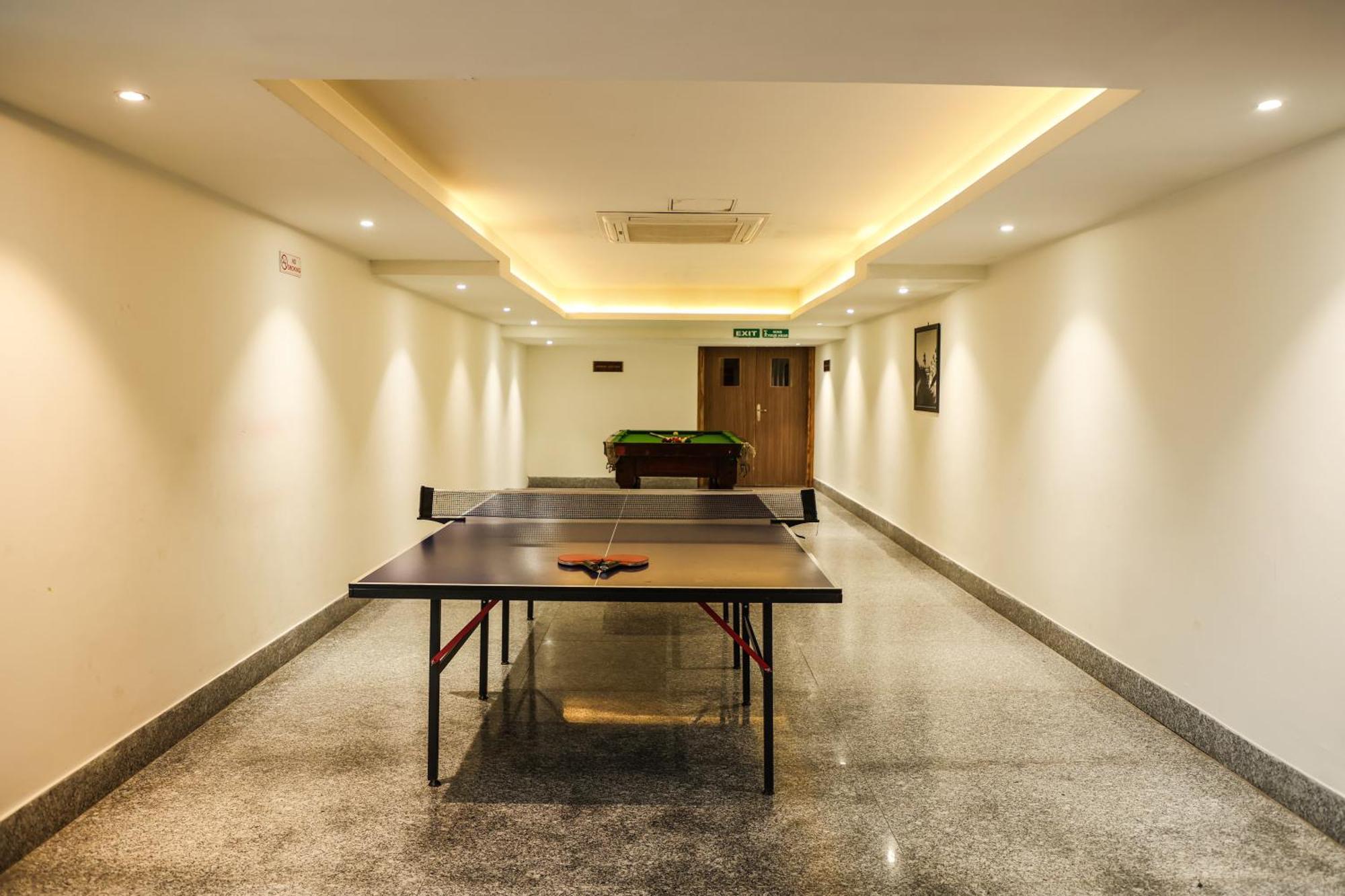 Ramada Plaza By Wyndham Lucknow Hotel Exterior foto